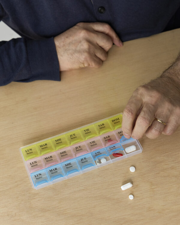 Pastillero Semanal De 21 Compartimentos (3 tomas diarias) - Imagen 5